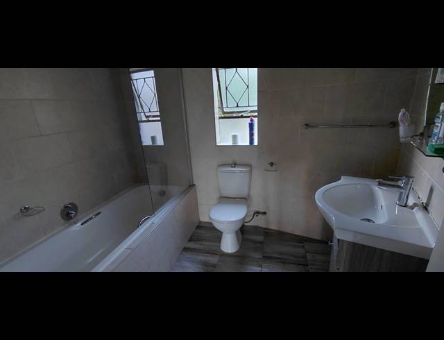 3 BEDROOM FREESTANDING TO LET IN ROODEKOP